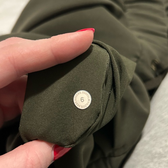 Lululemon On The Fly Joggers - Picture 7 of 7